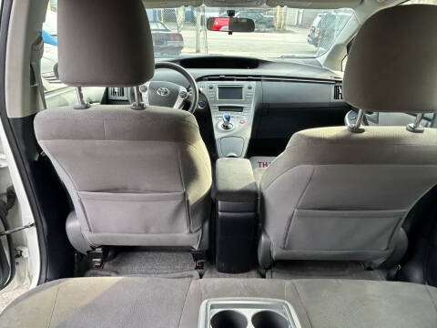 2013 Toyota Prius Two