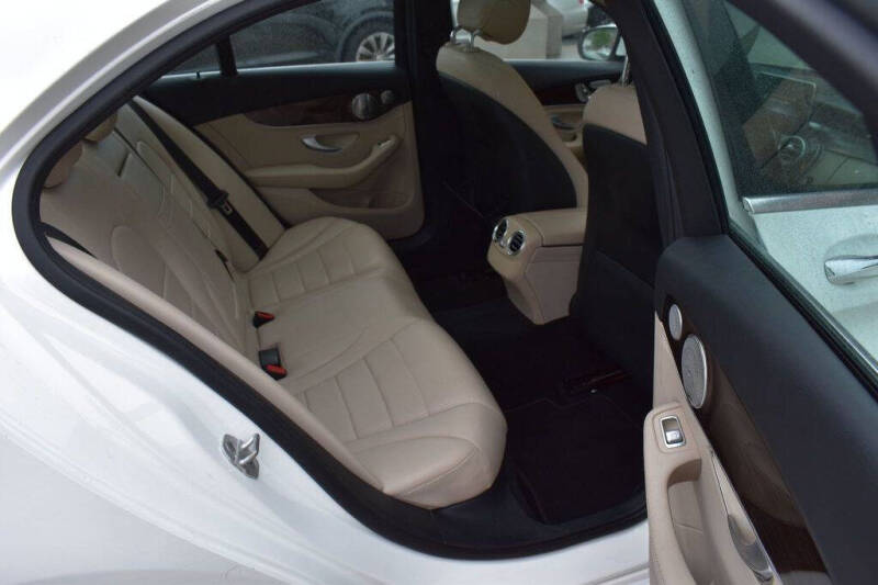 2015 Mercedes-Benz C-Class C 300