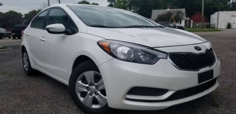 2015 Kia Forte for sale at Sinclair Auto Inc. in Pendleton IN