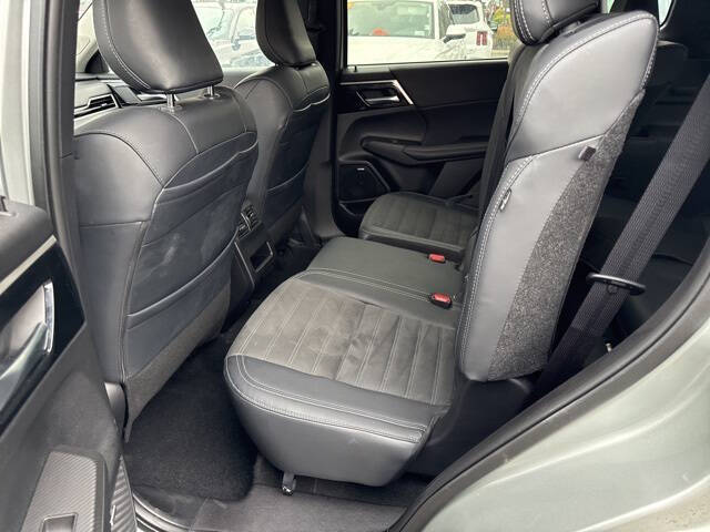 2025 Mitsubishi Outlander