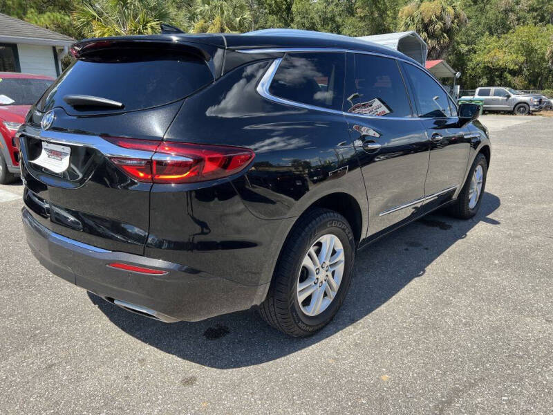 2020 Buick Enclave Essence