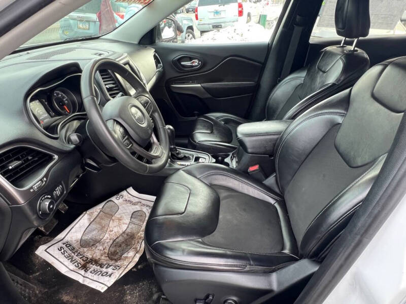 2020 Jeep Cherokee Latitude Plus