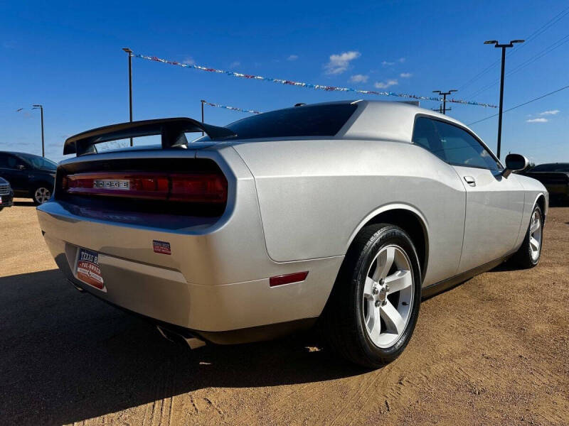 2012 Dodge Challenger SXT