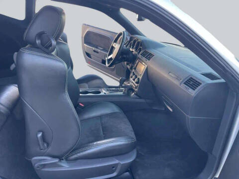 2008 Dodge Challenger SRT8