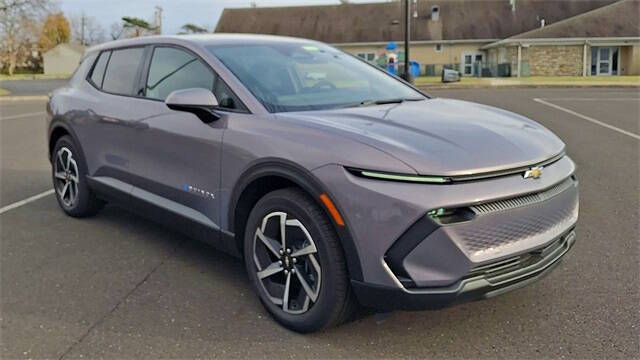 2026 Chevrolet Equinox EV LT 1