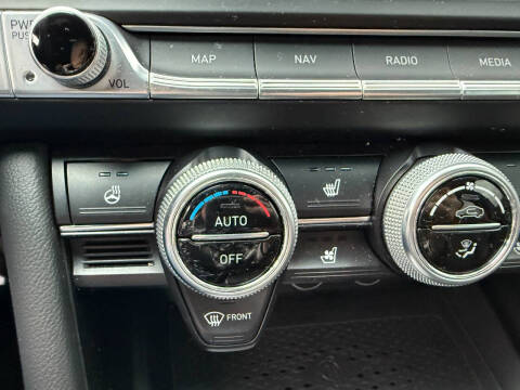 2023 Genesis G70 2.0T