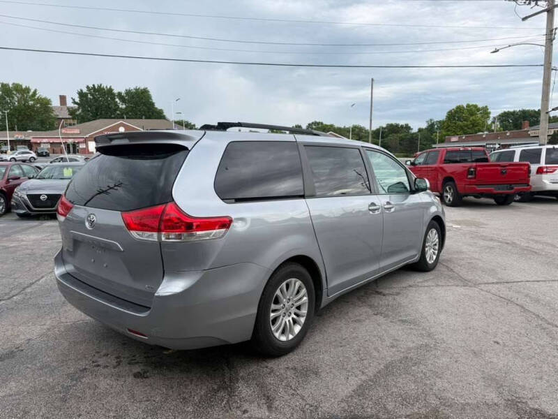 2013 Toyota Sienna