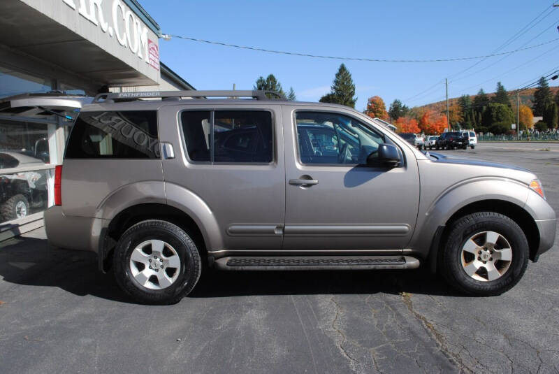 2006 Nissan Pathfinder LE 4dr SUV 4WD In Oneonta NY - Susquehanna Auto