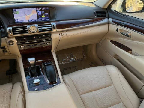 2014 Lexus LS 460