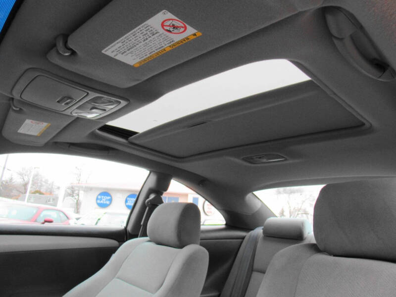 2005 Toyota Camry Solara SE