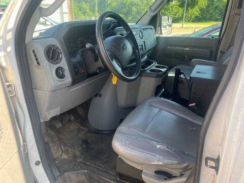 2011 Ford E-Series E-150