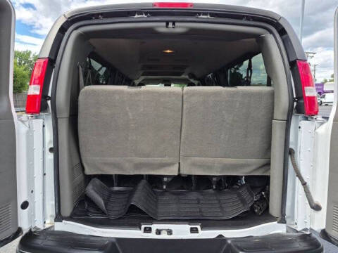 2024 Chevrolet Express LT 3500