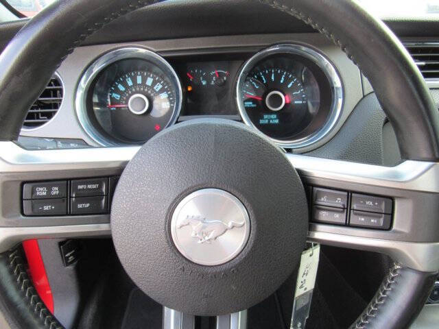 2014 Ford Mustang V6