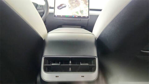 2024 Tesla Model Y Performance