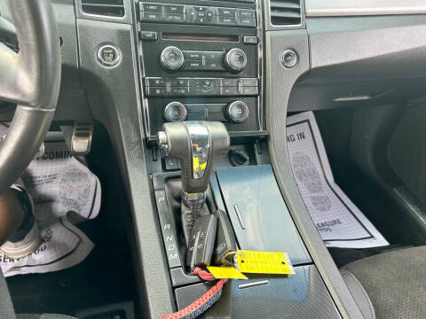 2011 Ford Taurus SHO