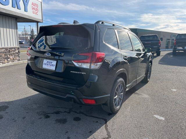 2022 Subaru Forester Premium