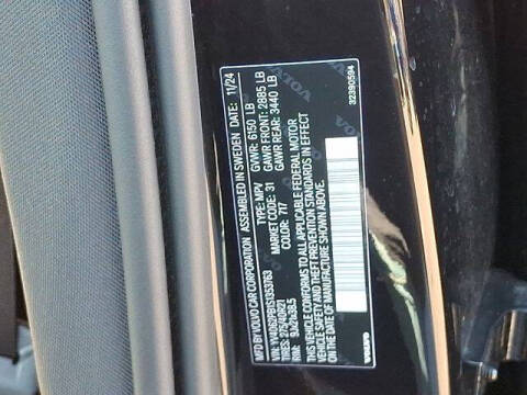 2025 Volvo XC90 B6 Plus Bright Theme 7P