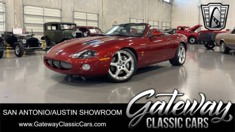 2004 Jaguar XKR