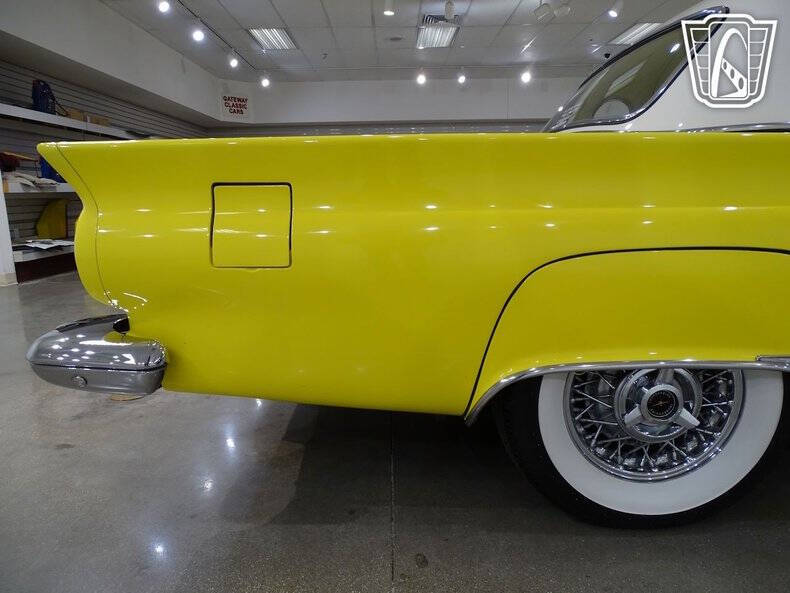1957 Ford Thunderbird