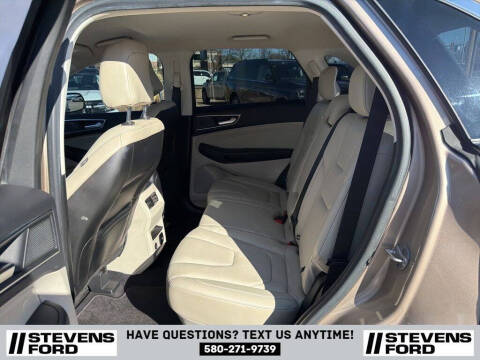 2021 Ford Edge Titanium