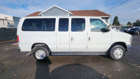 2014 Ford E-Series E-350 SD XLT