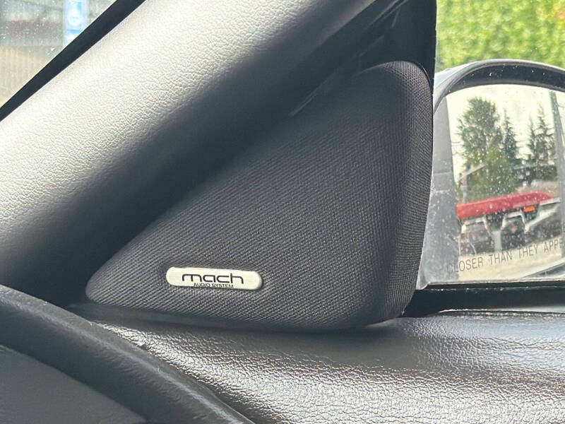 2004 Ford Mustang Mach 1 Premium
