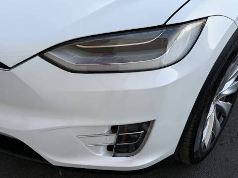 2020 Tesla Model X Long Range Plus