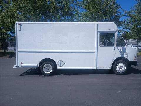 2005 Freightliner MT45 Chassis