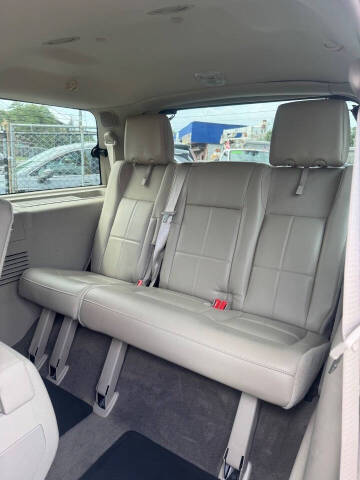 2011 Lincoln Navigator