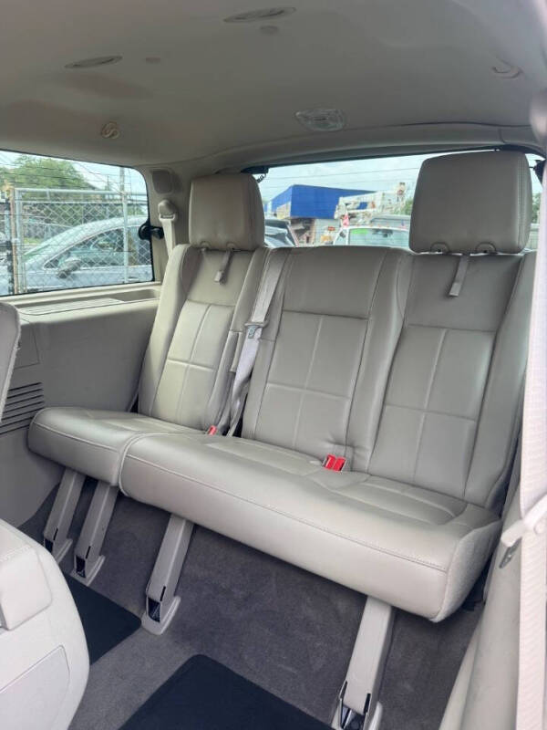 2011 Lincoln Navigator