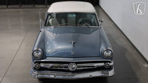 1954 Ford Crestline