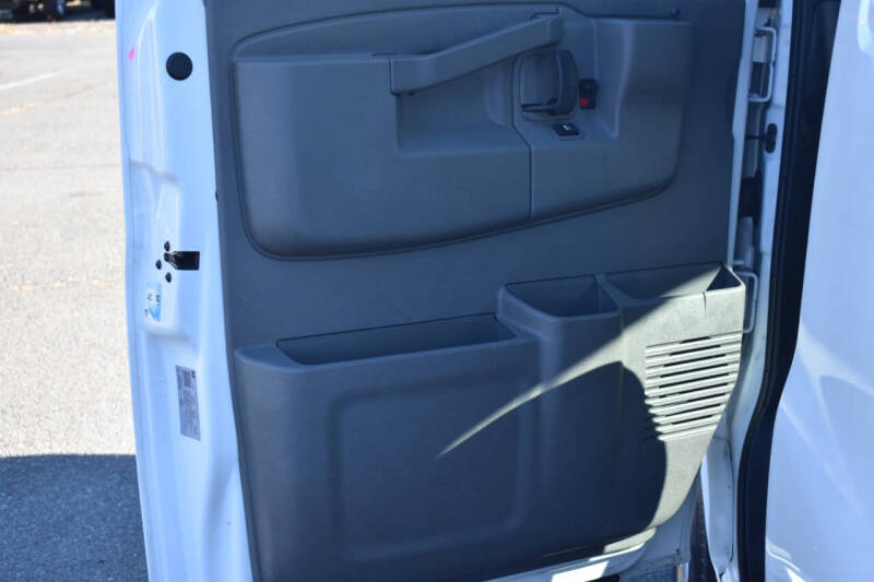 2021 Chevrolet Express 2500