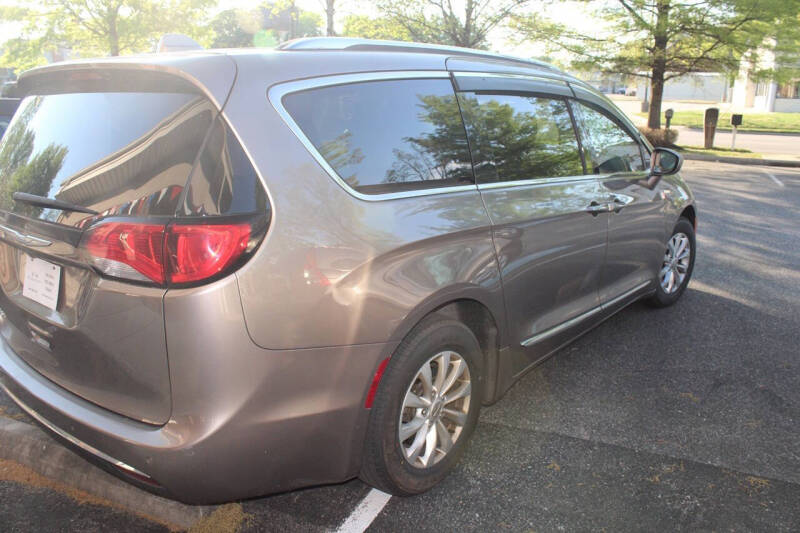 2018 Chrysler Pacifica Touring L Plus