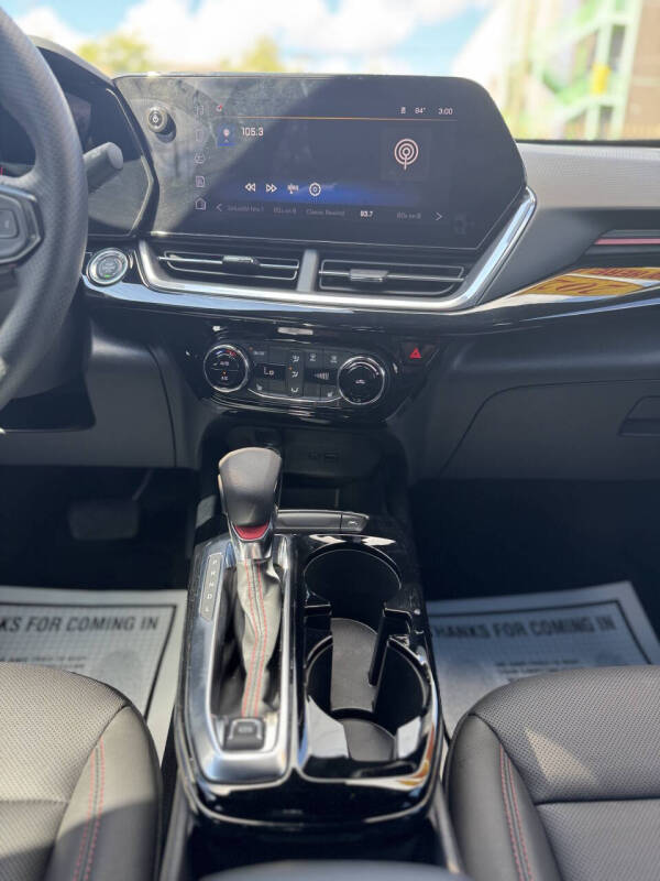 2025 Chevrolet Trax RS