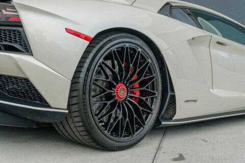 2017 Lamborghini Aventador LP 740-4 S