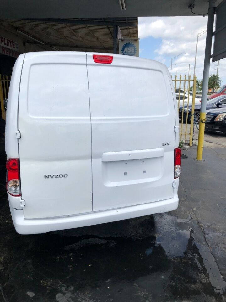2019 Nissan NV200 Van - $13,750