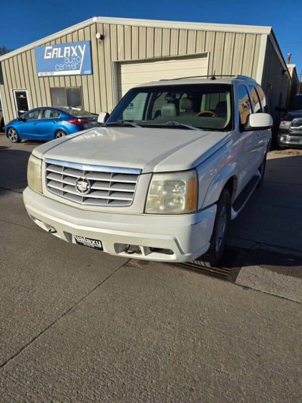 2004 Cadillac Escalade Base's photo