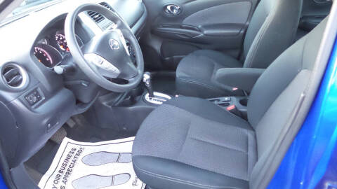 2015 Nissan Versa 1.6 SV