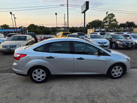 2014 Ford Focus S
