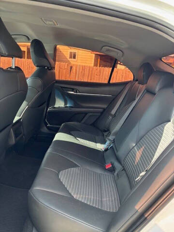 2018 Toyota Camry SE