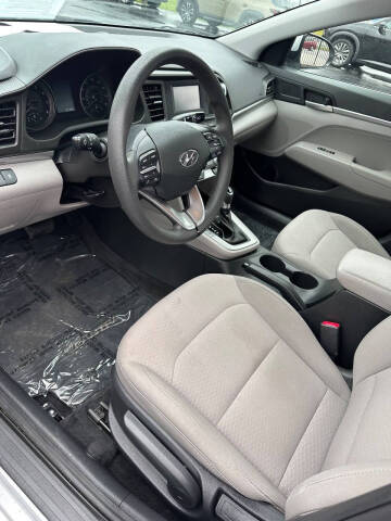 2019 Hyundai Elantra