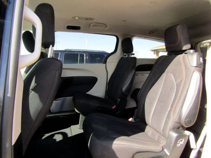 2017 Chrysler Pacifica Touring