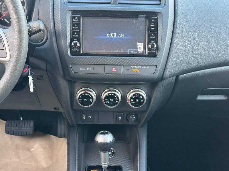 2025 Mitsubishi Outlander Sport ES