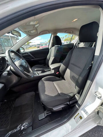 2013 Mazda MAZDA3 i Touring