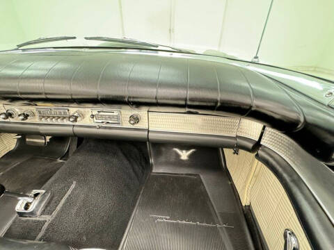 1957 Ford Thunderbird