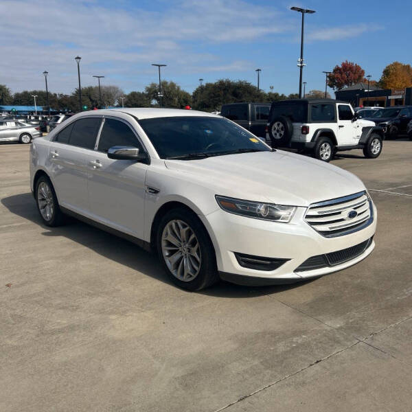 2019 Ford Taurus Limited