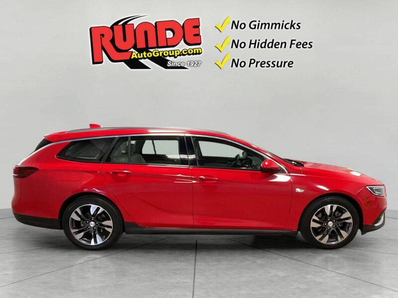 2018 Buick Regal TourX Essence