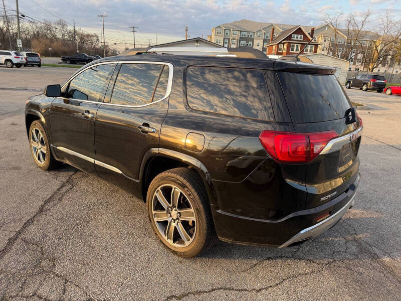 2017 GMC Acadia Denali