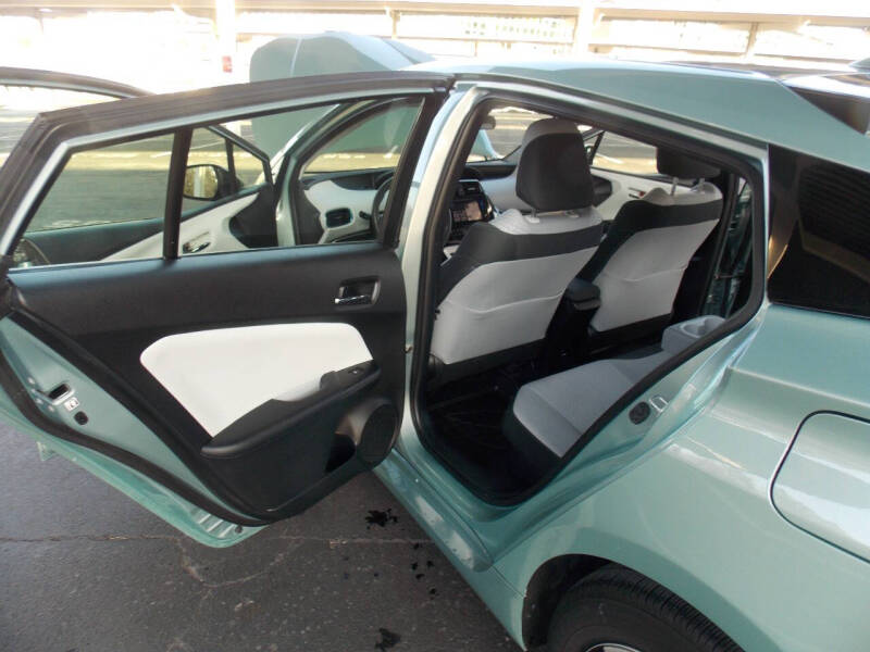 2017 Toyota Prius Three