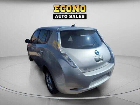 2011 Nissan LEAF SL